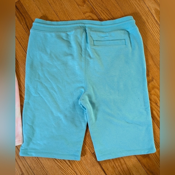 Men's Tie-Dye and Blue Shorts Set - Picture 8 of 9